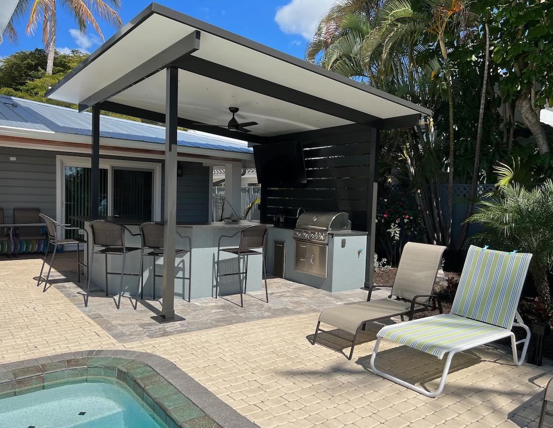 outdoor kitchen contractor in sarasota - SD Master Contractor